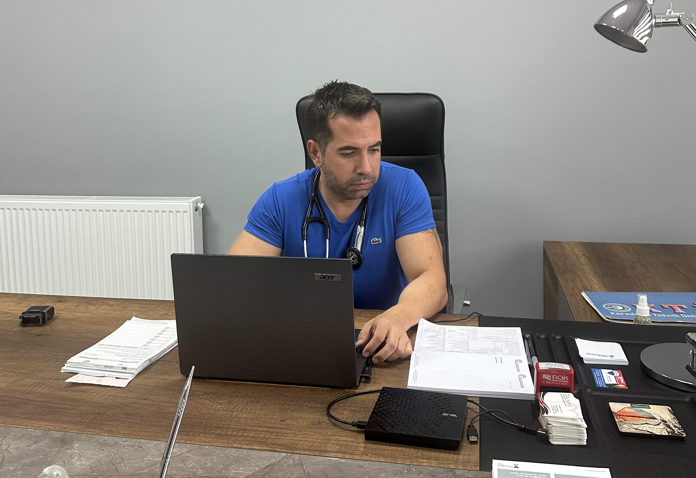 Dr. Emre Mengi samimi portre